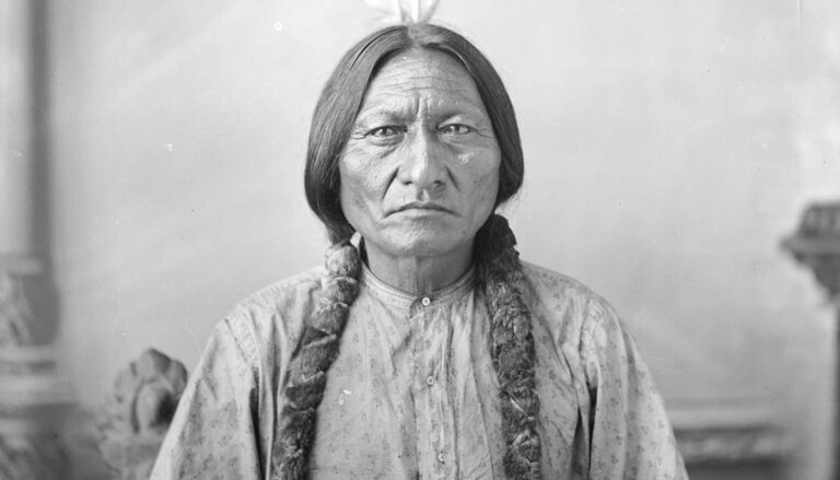 1883 photograph of Sitting Bull
