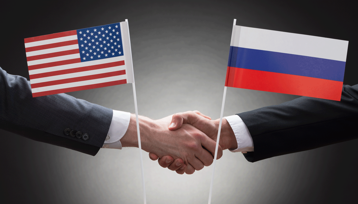 America-and-Russia-shaking-hands
