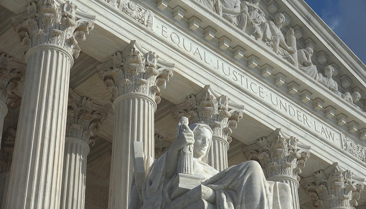 Supreme Court Overturns Roe v. Wade, Ending Federal Right to Abortion Supreme Court Overturns Roe v. Wade, Ending Federal Right to Abortion