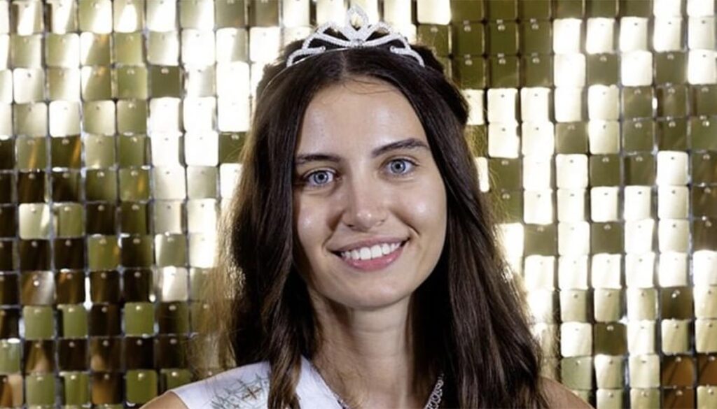 miss-england-first-to-compete-without-makeup-will-other-pageants-catch