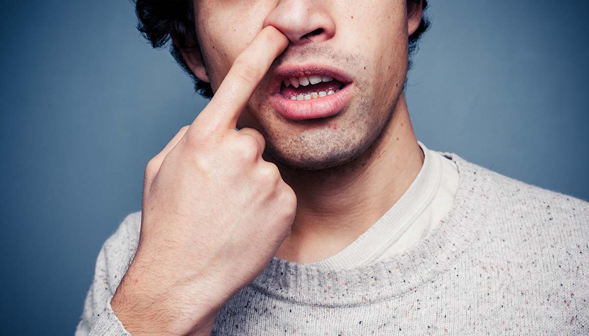 Scientists Nose Picking, Nasal Hair Plucking Increases Risk of Brain